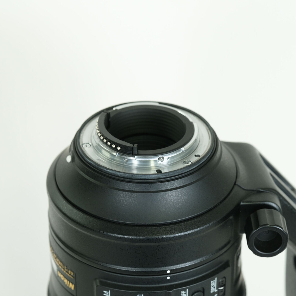 Nikon AF-S NIKKOR 200-500mm f/5.6E ED VR Nikon AF-S NIKKOR 200-500mm f/5.6E ED VR