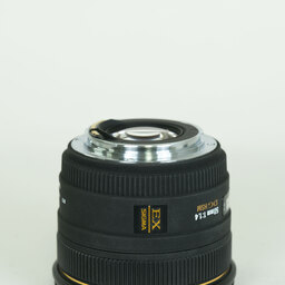 SIGMA 50mm F1.4 EX DG HSM (キヤノンEF用) SIGMA 50mm F1.4 EX DG HSM (キヤノンEF用)