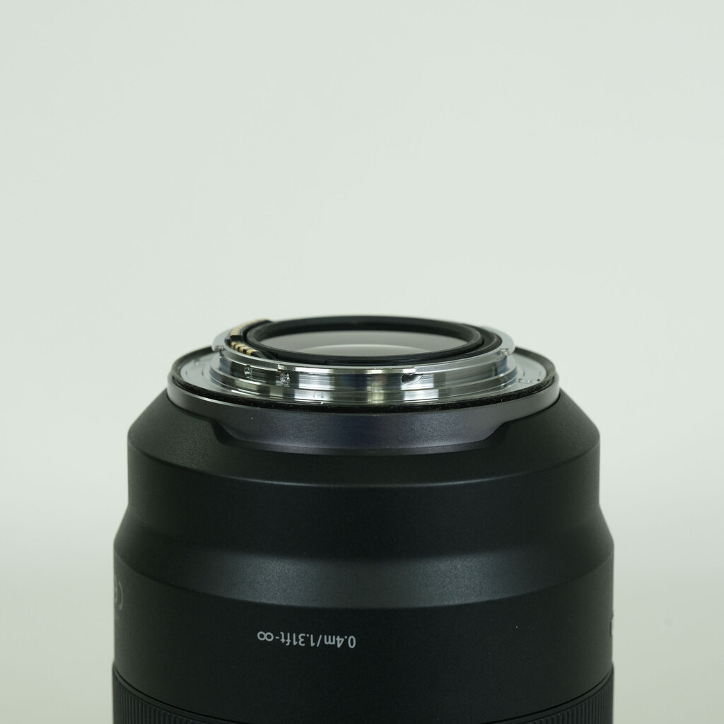 Canon RF50mm F1.2 L USM Canon RF50mm F1.2 L USM