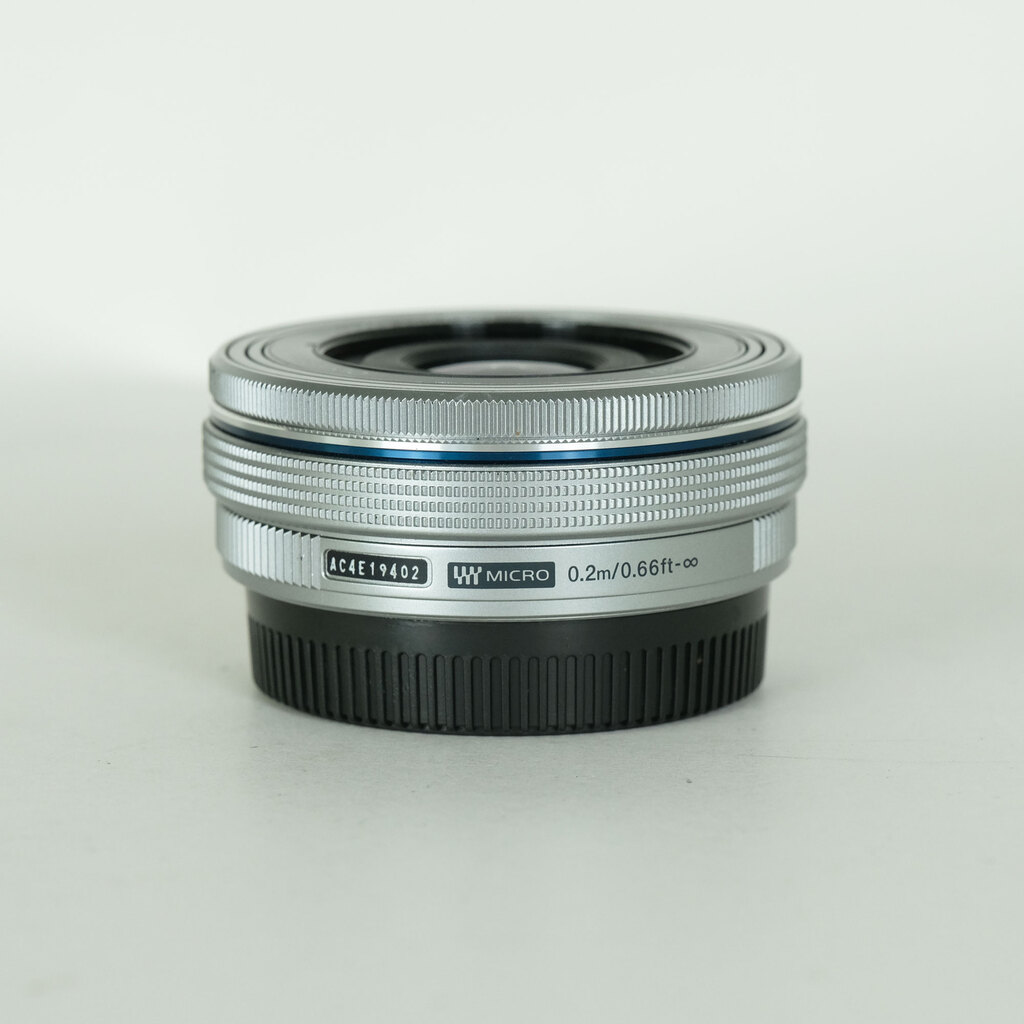 OLYMPUS M.ZUIKO DIGITAL ED 14-42mm F3.5-5.6 EZ シルバー