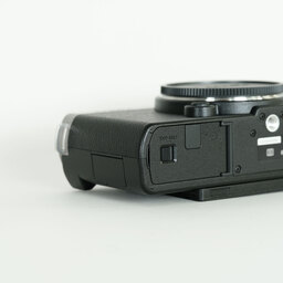 Panasonic LUMIX DC-S9