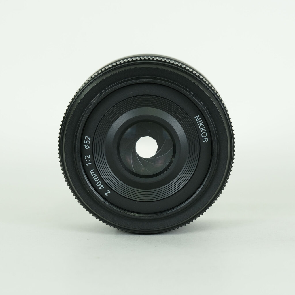 Nikon NIKKOR Z 40mm f/2 Nikon NIKKOR Z 40mm f/2