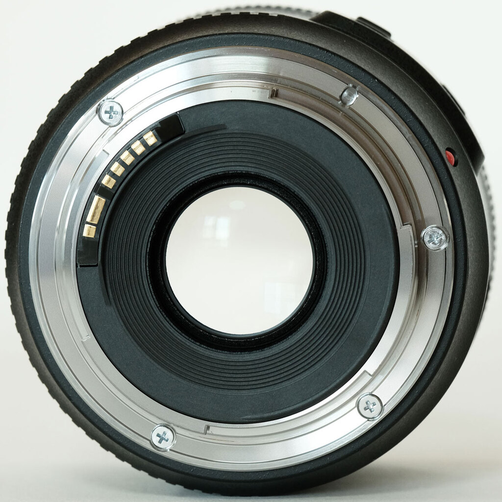 Canon EF35mm F2 IS USM Canon EF35mm F2 IS USM