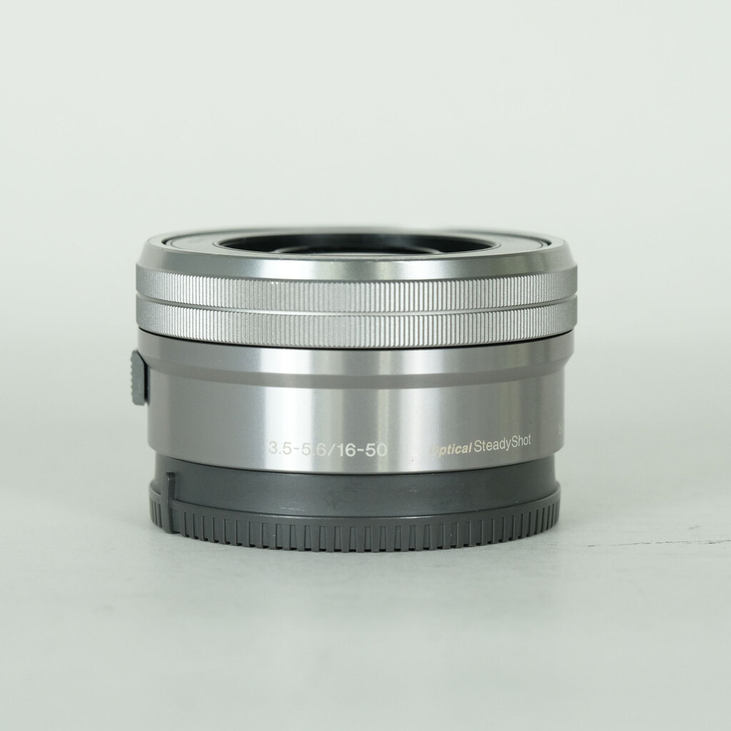 SONY E PZ 16-50mm F3.5-5.6 OSS SELP1650 シルバーの出品 | ONE SCENE