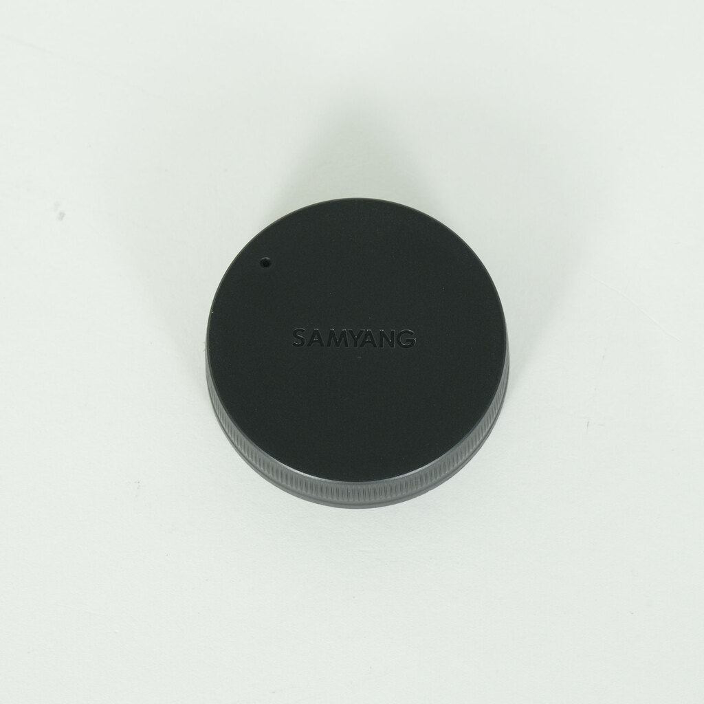 SAMYANG AF 24mm F1.8 FE (ソニーE用)の出品 | ONE SCENE（ワンシーン）