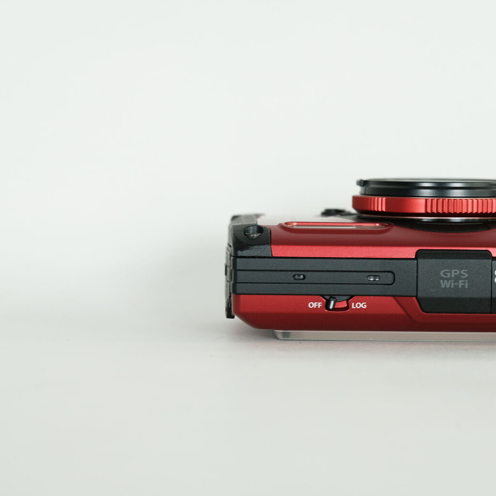 OM SYSTEM Tough TG-7 レッド