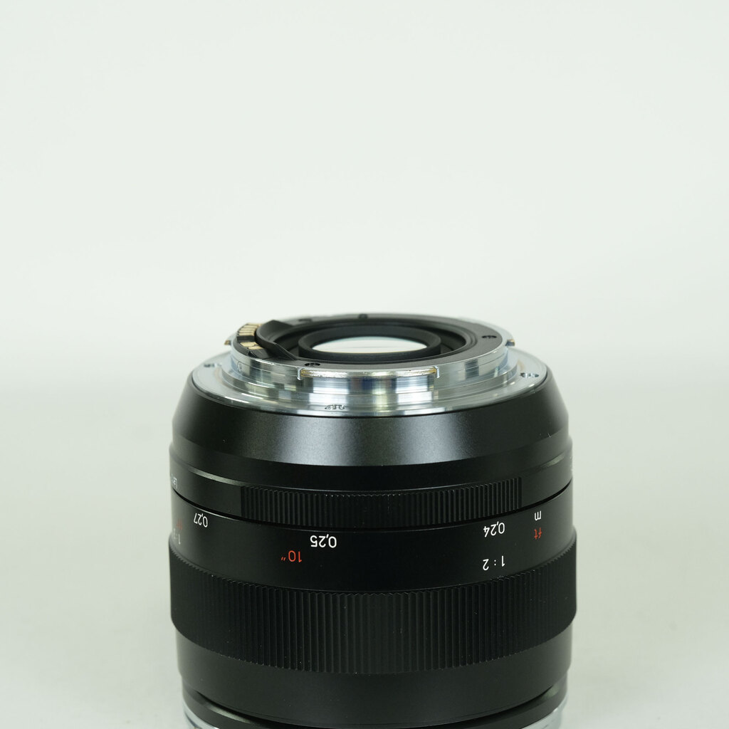 コシナ ツァイス Makro Planar T*2/50mm ZE