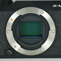 FUJIFILM X-M1 ボディ ブラック