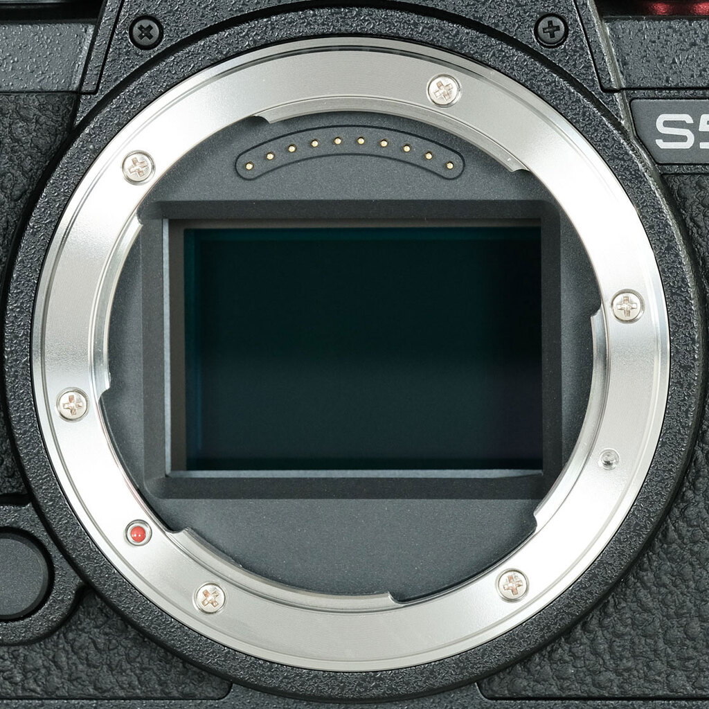 Panasonic LUMIX S5II DC-S5M2