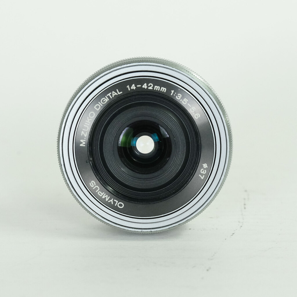 OLYMPUS M.ZUIKO DIGITAL ED 14-42mm F3.5-5.6 EZ シルバー