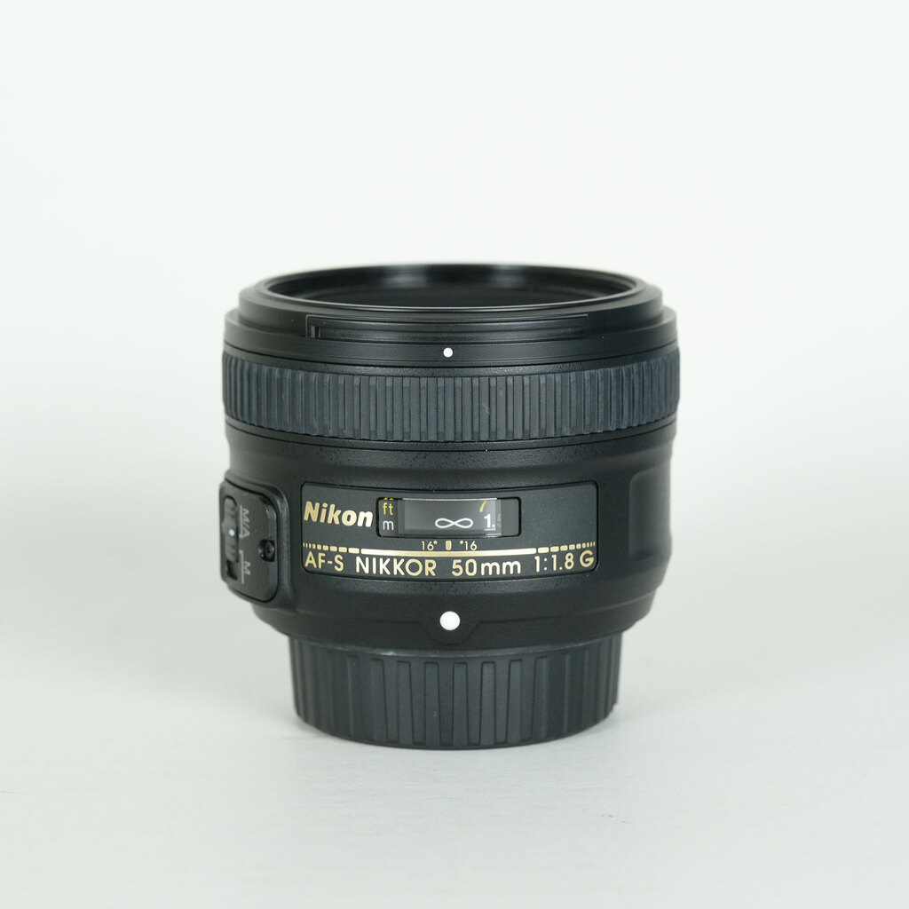 Nikon AF-S NIKKOR 50mm f/1.8Gの出品 | ONE SCENE（ワンシーン）