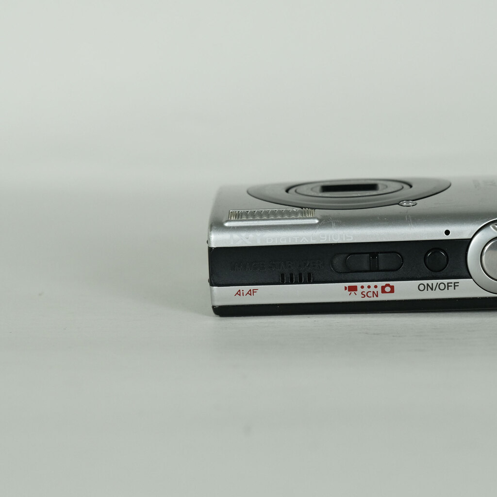 Canon IXY DIGITAL 910IS シルバーの出品 | ONE SCENE（ワンシーン）