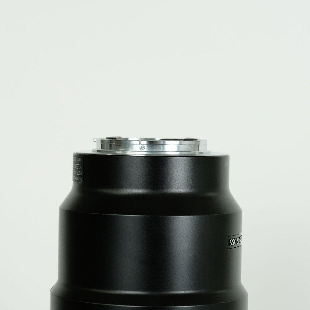 SONY FE 90mm F2.8 Macro G OSS SEL90M28G