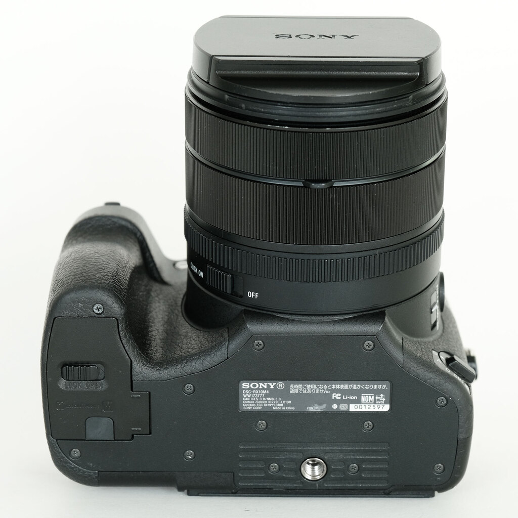 SONY Cyber-shot DSC-RX10M4
