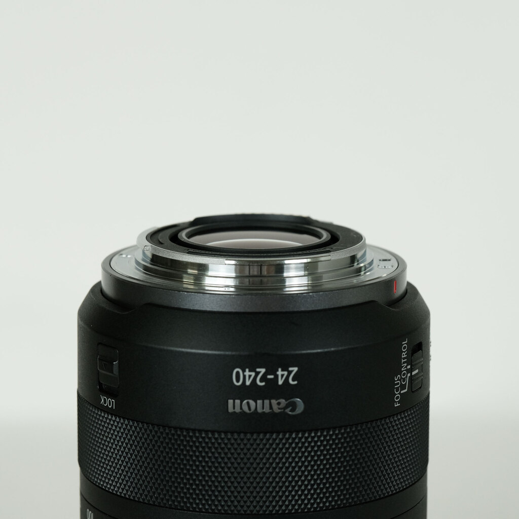 Canon RF24-240mm F4-6.3 IS USM
