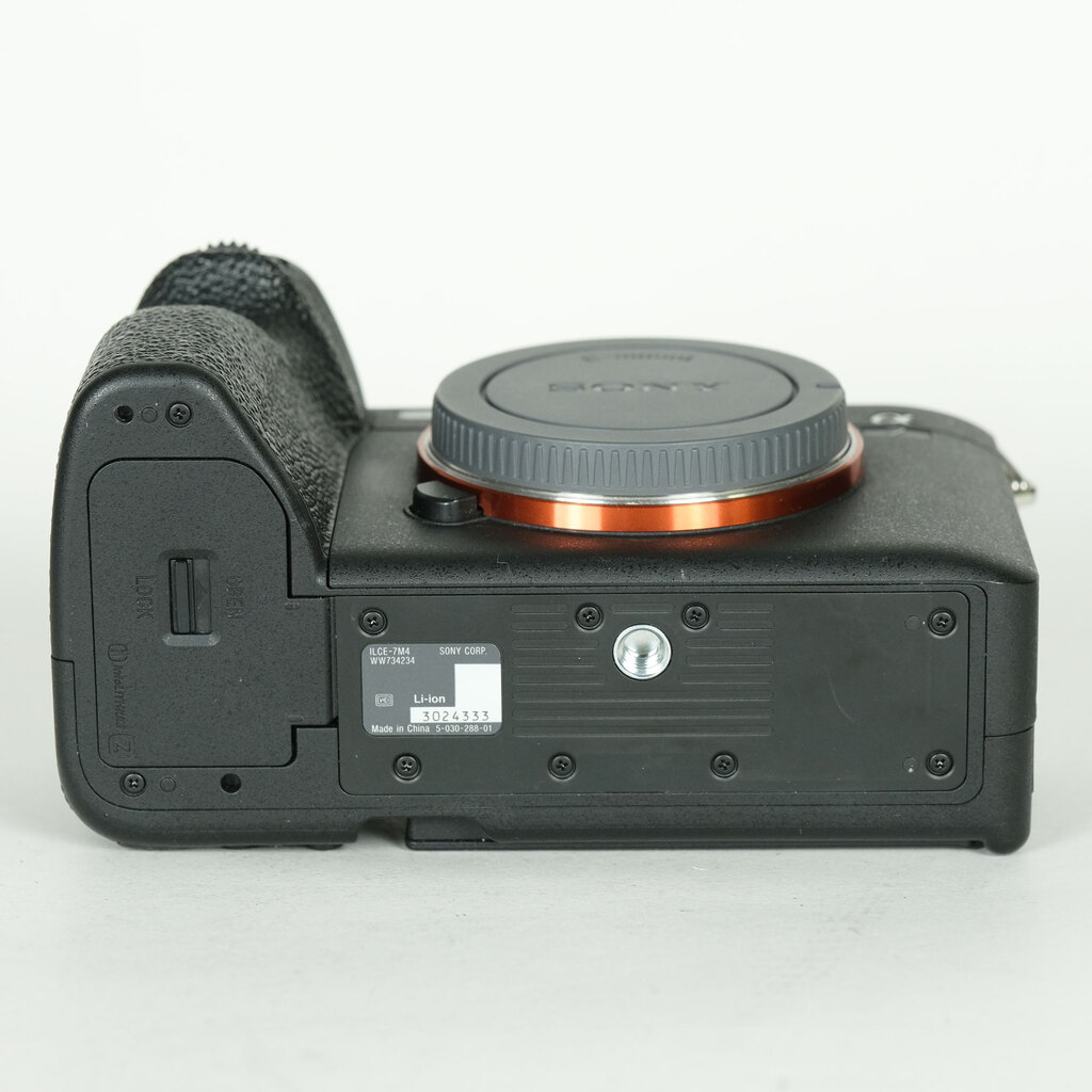 SONY α7 IV(ILCE-7M4) SONY α7 IV(ILCE-7M4)