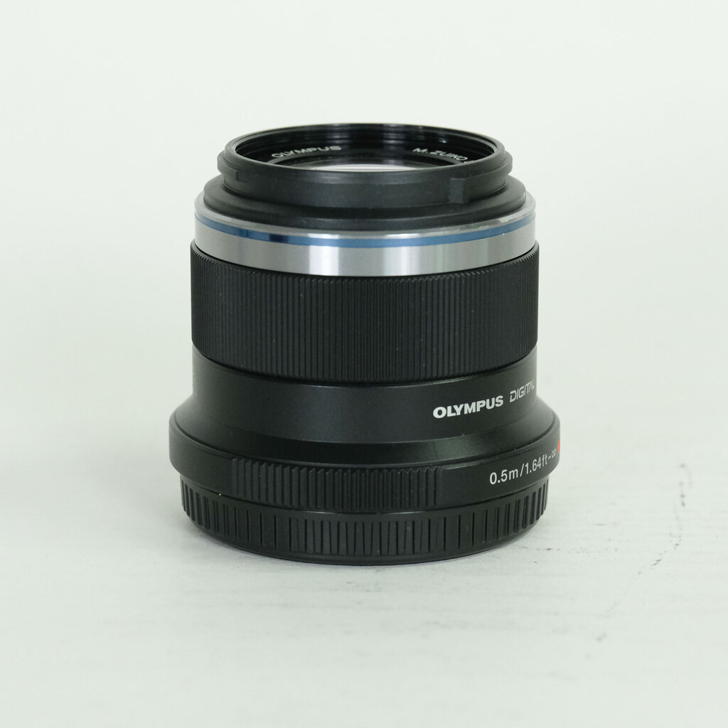 OLYMPUS M.ZUIKO DIGITAL 45mm F1.8 OLYMPUS M.ZUIKO DIGITAL 45mm F1.8