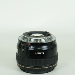 Canon EF28mm F1.8 USM Canon EF28mm F1.8 USM