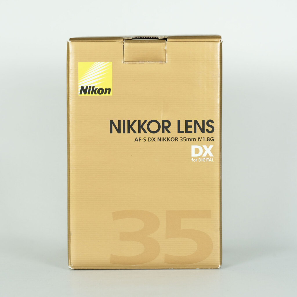 Nikon AF-S DX NIKKOR 35mm f/1.8Gの出品 | ONE SCENE（ワンシーン）