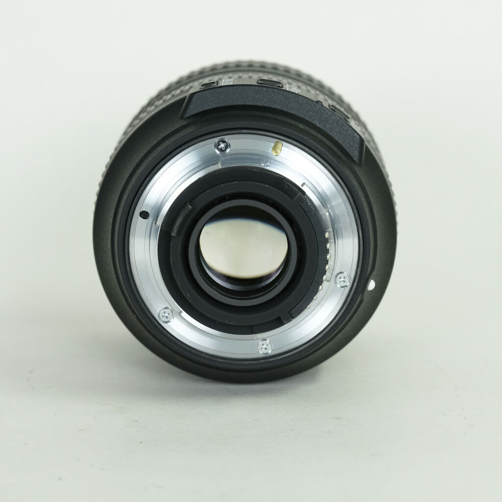 Nikon AF-S DX NIKKOR 16-80mm f/2.8-4E ED VR Nikon AF-S DX NIKKOR 16-80mm f/2.8-4E ED VR