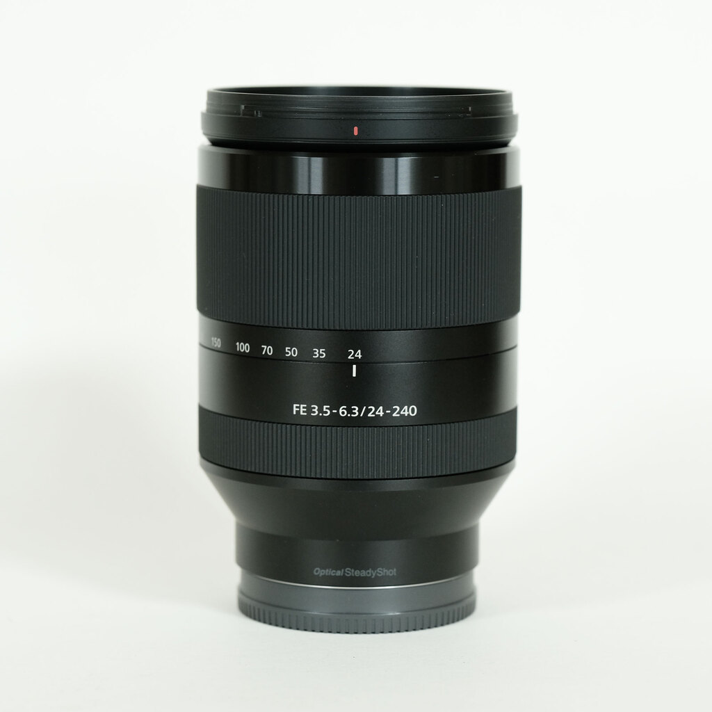 SONY FE 24-240mm F3.5-6.3 OSS SEL24240
