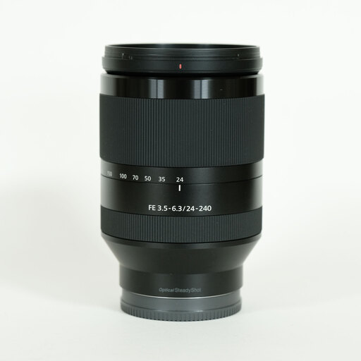 SONY FE 24-240mm F3.5-6.3 OSS SEL24240