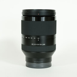 SONY FE 24-240mm F3.5-6.3 OSS SEL24240