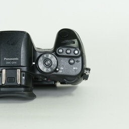 Panasonic LUMIX DMC-GH4