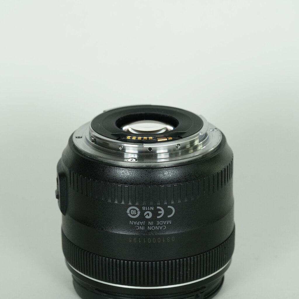 Canon EF35mm F2 IS USM Canon EF35mm F2 IS USM