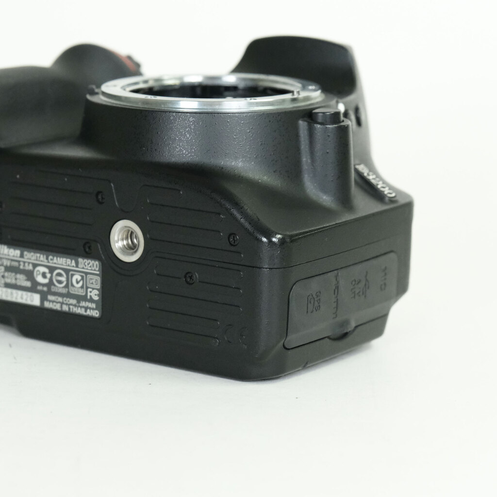 Nikon D3200ボディ ブラック