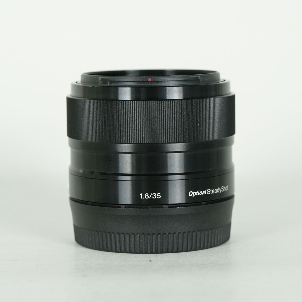 【美品・防湿庫保管】SONY E 35mm F1.8 OSS SEL35F18 美品・防湿庫保管】SONY E 35mm F1.8 OSS SEL35F18 E 35mm F1.8