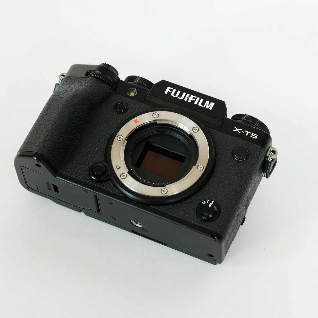 FUJIFILM X-T5 FUJIFILM X-T5