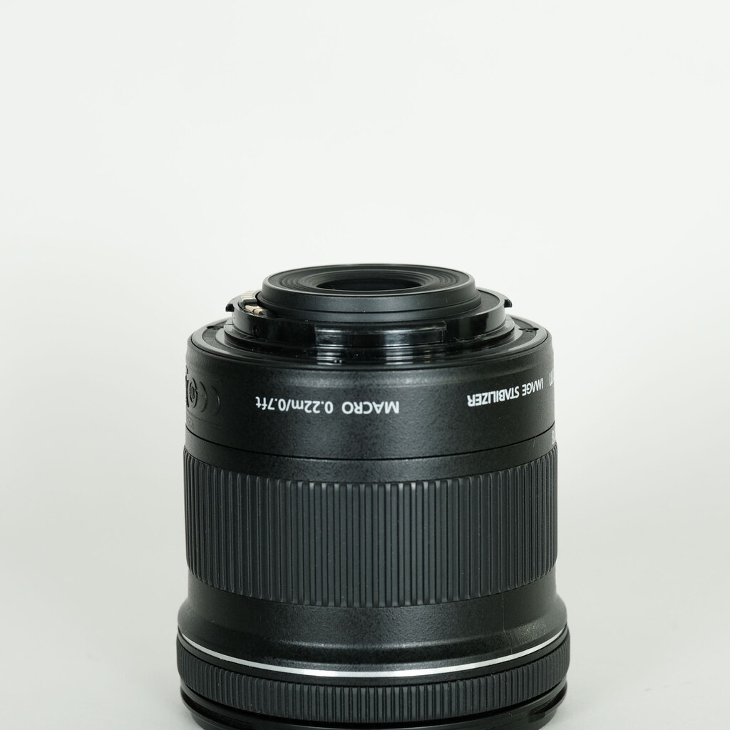 Canon EF-S10-18mm F4.5-5.6 IS STM