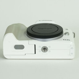 Canon EOS Kiss M Canon EOS Kiss M