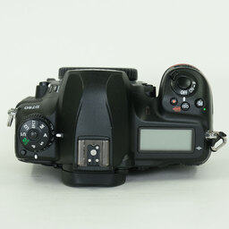 Nikon D780