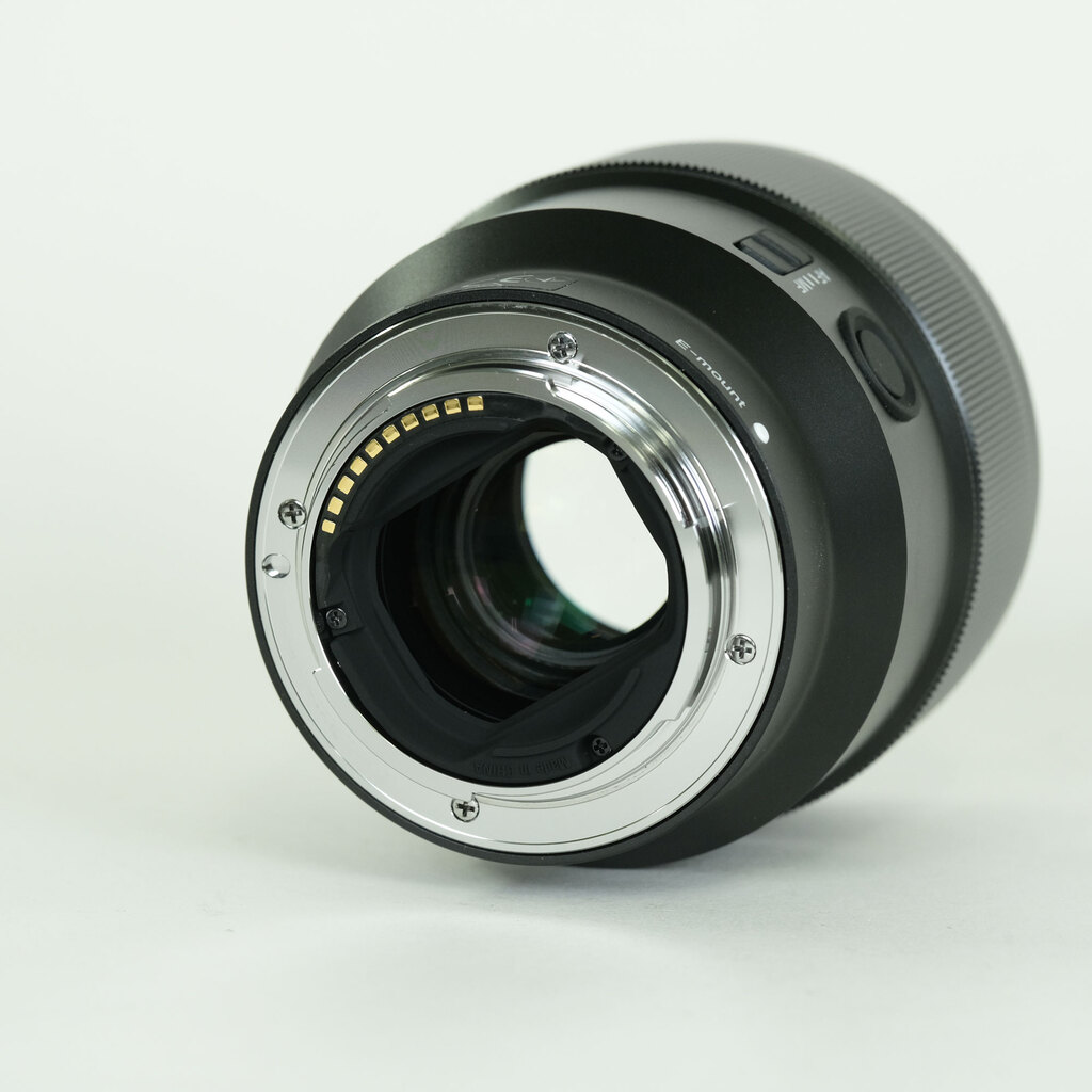 SONY FE 85mm F1.8 SEL85F18 SONY FE 85mm F1.8 SEL85F18