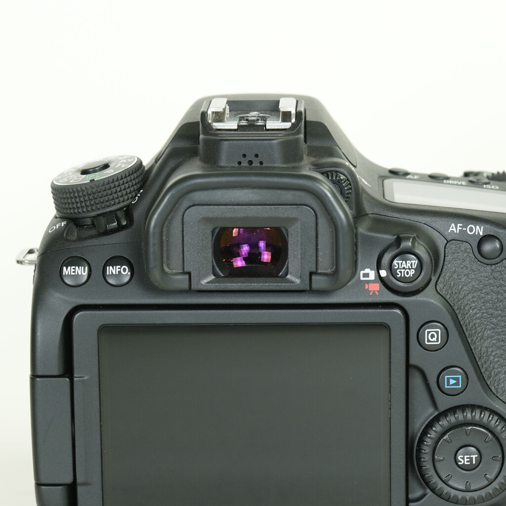 Canon EOS 80D