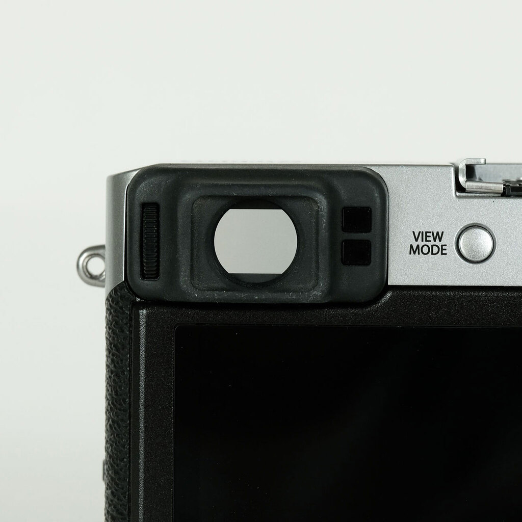 FUJIFILM X100F シルバー FUJIFILM X100F シルバー