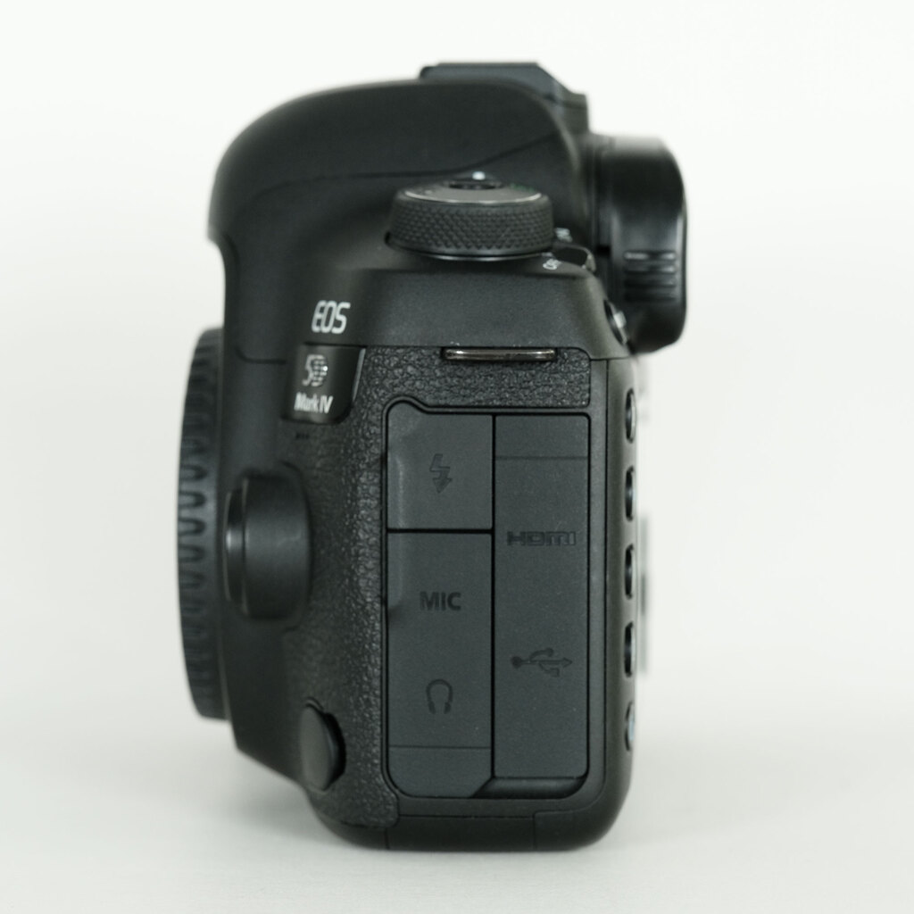 Canon EOS 5D Mark IV