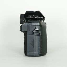 OLYMPUS OM-D E-M5 Mark III