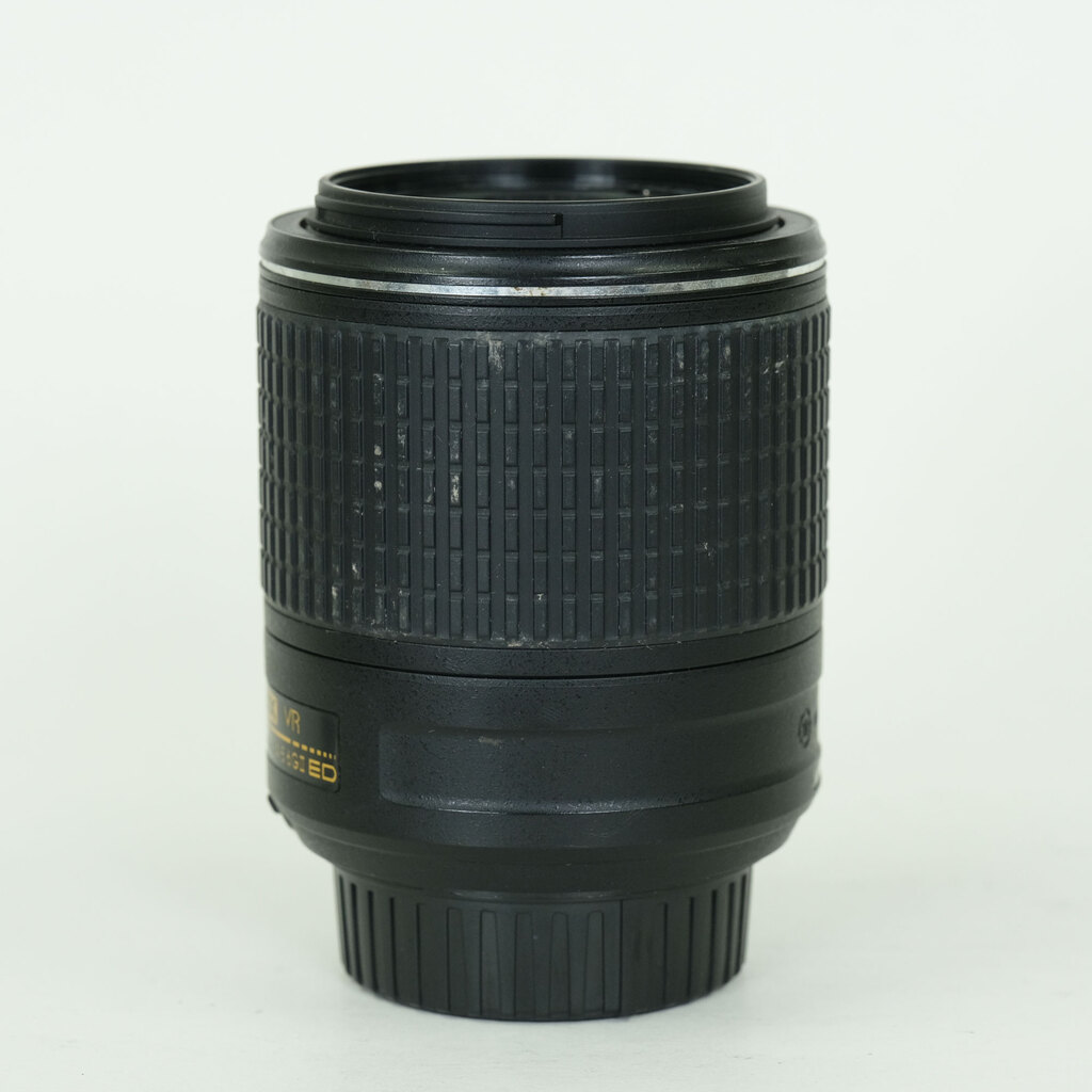 Nikon AF-S DX NIKKOR 55-200mm F4-5.6G ED VR II Nikon AF-S DX NIKKOR 55-200mm F4-5.6G ED VR II