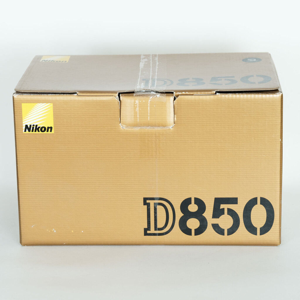 Nikon D850