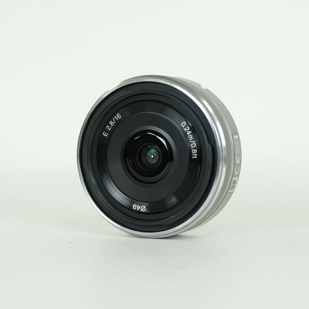 SONY E 16mm F2.8 SEL16F28