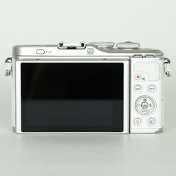 OLYMPUS PEN E-PL10