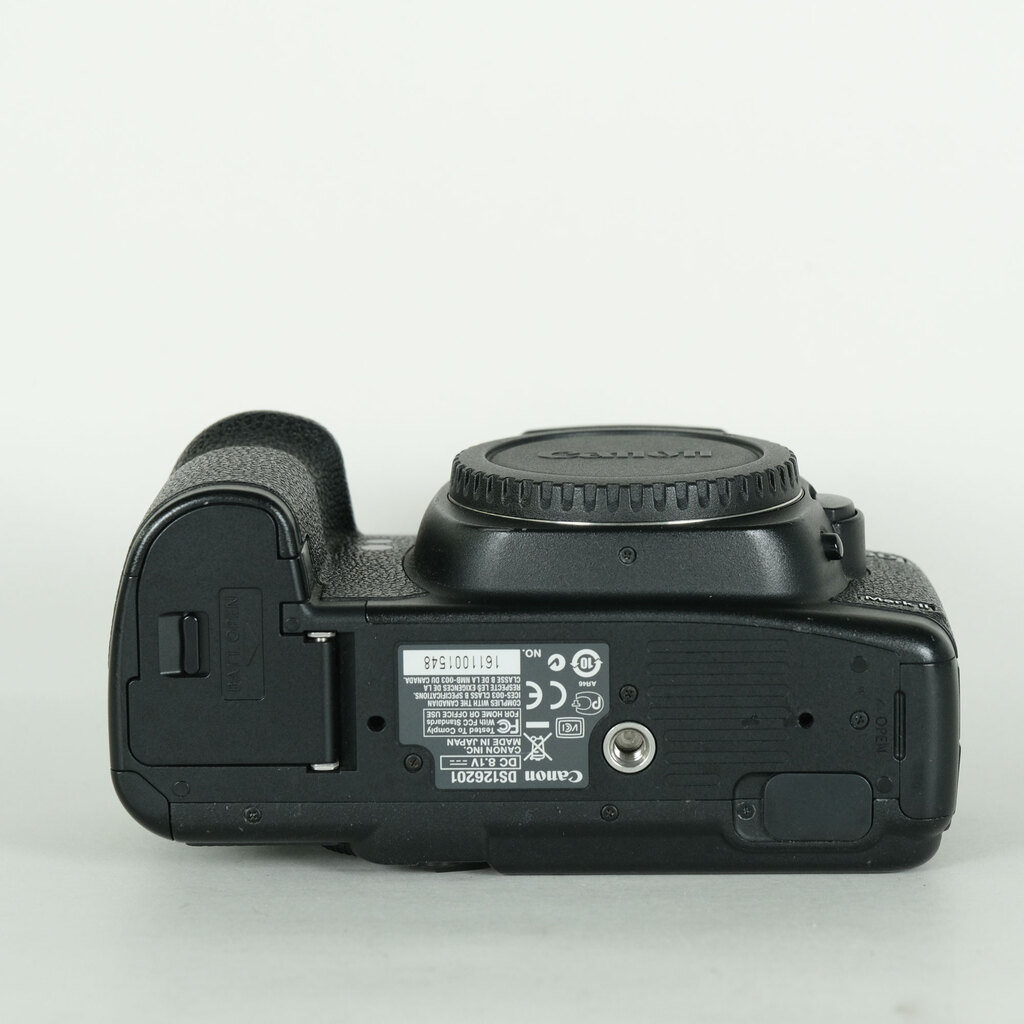 Canon EOS 5D MarkII ボディの出品 | ONE SCENE（ワンシーン）