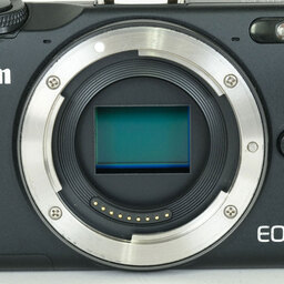 Canon EOS M2 ボディ ブラック