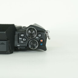 OLYMPUS OM-D E-M5 Mark II