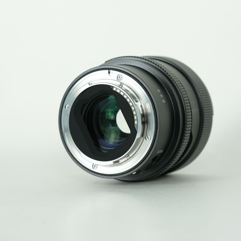 SIGMA 65mm F2 DG DN｜Contemporary [ソニーE用]