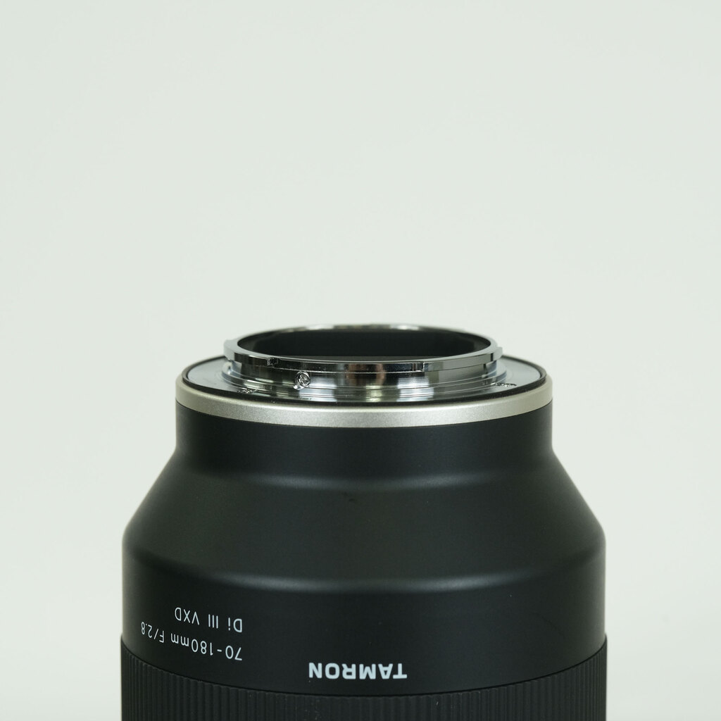 TAMRON 70-180mm F/2.8 Di III VXD (Model A056) [ ソニーE用 ]