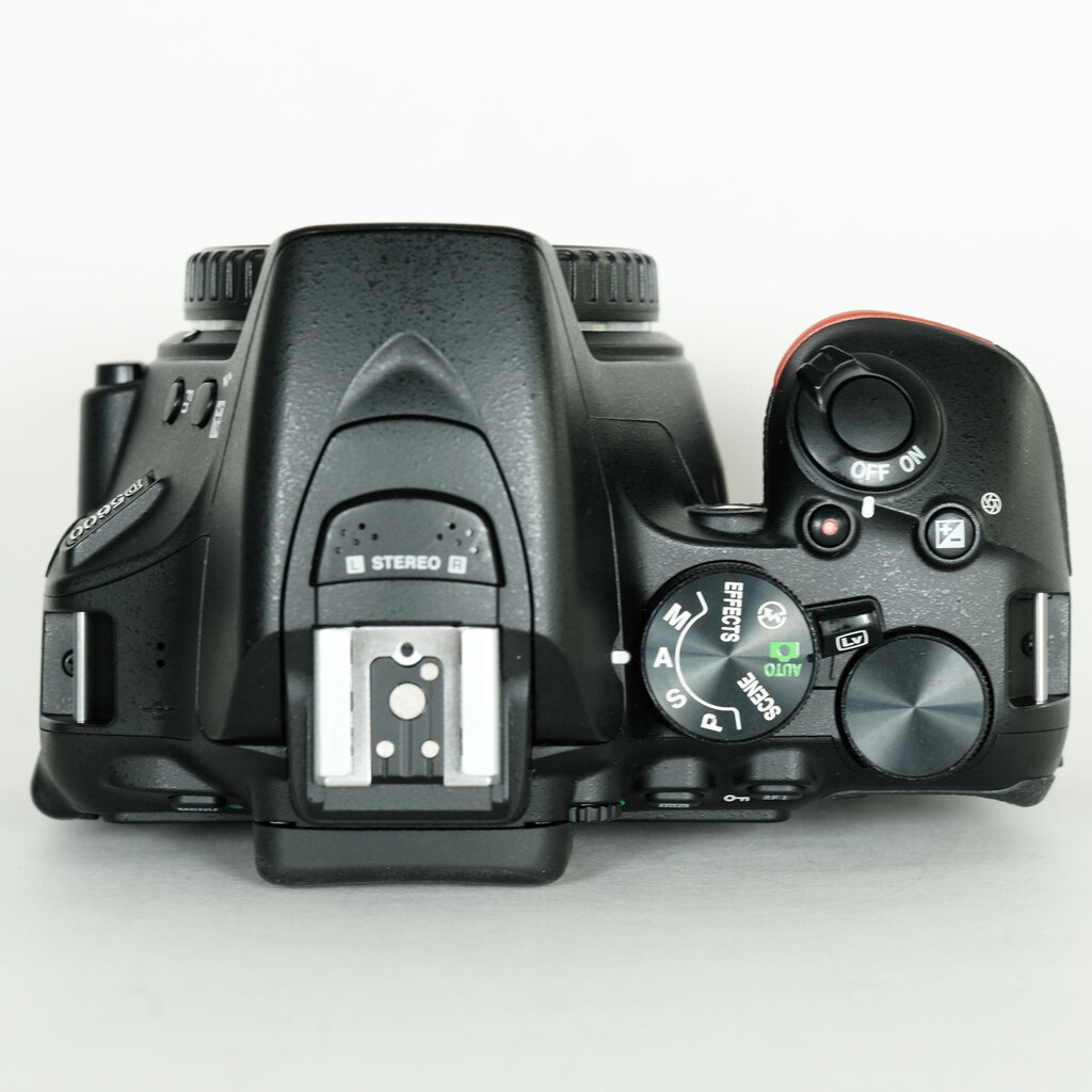 Nikon D5600